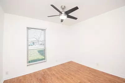 501 Greenway Drive, Pflugerville, TX 78660 - Photo 12