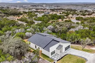 21803 Ohenry Ave, Lago Vista, TX 78645 - Photo 6