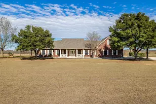 651 Co Rd 497, Taylor, TX 76574 - Photo 1