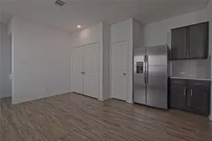 505 Greatest Gift Wy, Jarrell, TX 76537 - Photo 14