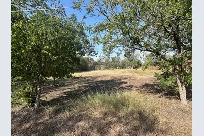 2204 Water Street, Bastrop, TX 78602 - Photo 2