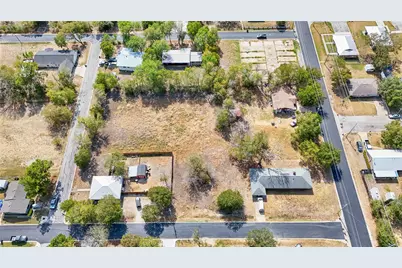 2204 Water Street, Bastrop, TX 78602 - Photo 8