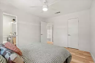 7408 Loganberry Dr, Austin, TX 78745 - Photo 16