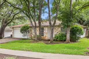 12006 Trianon Ln, Austin, TX 78727 - Photo 8