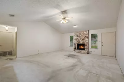 12006 Trianon Lane, Austin, TX 78727 - Photo 12