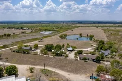 120 Roots Road, Martindale, TX 78655 - Photo 14