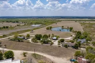 120 Roots Rd, Martindale, TX 78655 - Photo 14