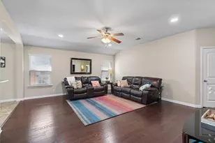 11605 Faubian Ln, Austin, TX 78717 - Photo 4
