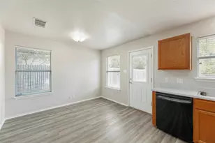 113 Matthew Dr, Hutto, TX 78634 - Photo 14