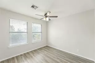 113 Matthew Dr, Hutto, TX 78634 - Photo 24