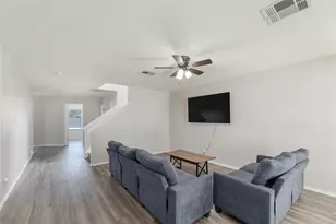 113 Matthew Dr, Hutto, TX 78634 - Photo 8