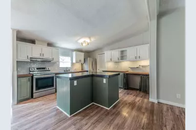 301 N Buffalo Avenue, Cedar Park, TX 78613 - Photo 16