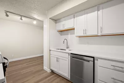 2408 Longview Street #112, Austin, TX 78705 - Photo 6