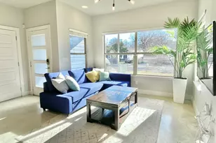 1300 E 3rd St, Austin, TX 78702 - Photo 1