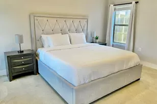 1300 E 3rd St, Austin, TX 78702 - Photo 8