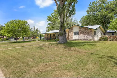 605 Parkway Street, Georgetown, TX 78628 - Photo 1