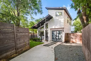 619 Hammack Dr, Austin, TX 78752 - Photo 4