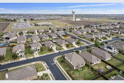 804 Farm House Drive, Hutto, TX 78634 - Photo 6