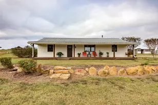 1192 Sand Hill Rd, Dale, TX 78616 - Photo 2