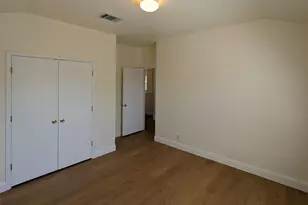 4717 Lake Champlain Ln, Austin, TX 78754 - Photo 4