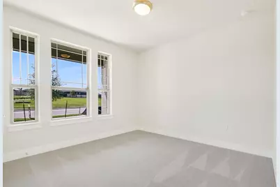 8601 Aracari Cove, Austin, TX 78744 - Photo 8