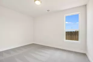 8601 Aracari Cv, Austin, TX 78744 - Photo 10