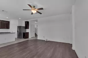 13709 Fallsprings Way, Manor, TX 78653 - Photo 4