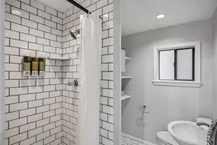 208 Lessin Ln, Austin, TX 78704 - Photo 20