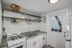 208 Lessin Ln, Austin, TX 78704 - Photo 18