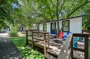 208 Lessin Ln, Austin, TX 78704 - Photo 16