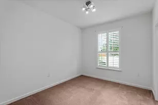 7201 Auburn Blaze Ln, Austin, TX 78744 - Photo 20