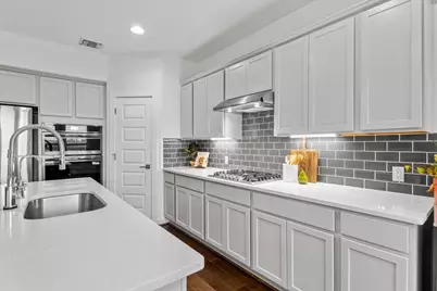 7201 Auburn Blaze Lane, Austin, TX 78744 - Photo 8