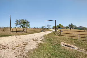 13639 Abrahamson Rd, Manor, TX 78653 - Photo 6