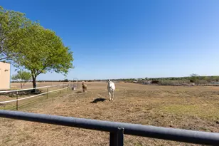 13639 Abrahamson Rd, Manor, TX 78653 - Photo 30