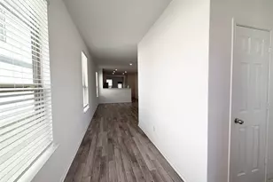 217 English Oak St, Georgetown, TX 78626 - Photo 2