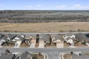 553 Blue Oak Blvd, San Marcos, TX 78666 - Photo 2