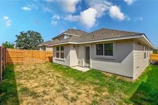 116 Riverhill Dr, Georgetown, TX 78628 - Photo 2