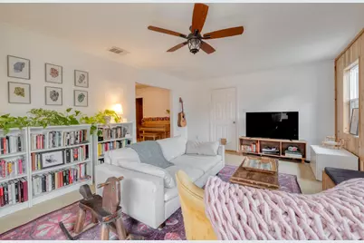 1233 Orange Street, Lockhart, TX 78644 - Photo 6