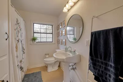1233 Orange Street, Lockhart, TX 78644 - Photo 22
