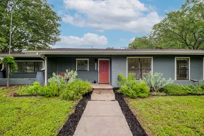 1233 Orange Street, Lockhart, TX 78644 - Photo 2