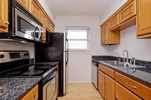 900 S Lamar Blvd, Austin, TX 78704 - Photo 8