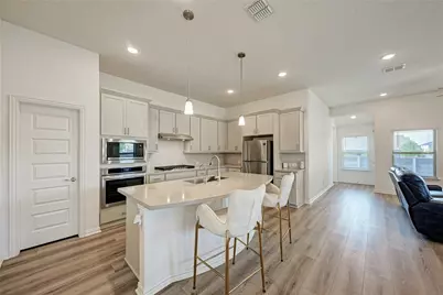 20821 Schuster Street, Manor, TX 78653 - Photo 6