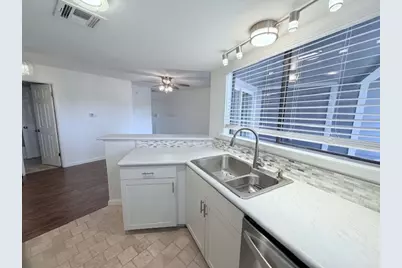 2500 Burleson Road #713, Austin, TX 78741 - Photo 10