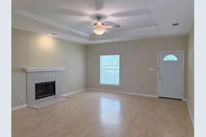 187 Creekwood Trail, Cedar Creek, TX 78612 - Photo 2