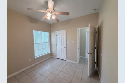 187 Creekwood Trail, Cedar Creek, TX 78612 - Photo 16