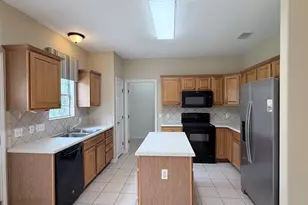 187 Creekwood Trail, Cedar Creek, TX 78612 - Photo 6