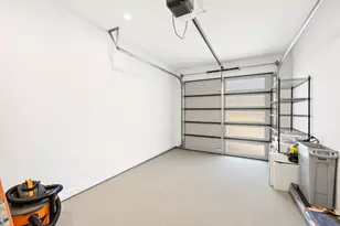 1304 Comal St, Austin, TX 78702 - Photo 36