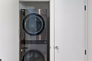 1304 Comal St, Austin, TX 78702 - Photo 30