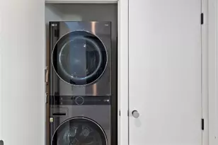 1304 Comal St, Austin, TX 78702 - Photo 30