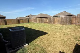 18912 Quiet Range Dr, Elgin, TX 78621 - Photo 24